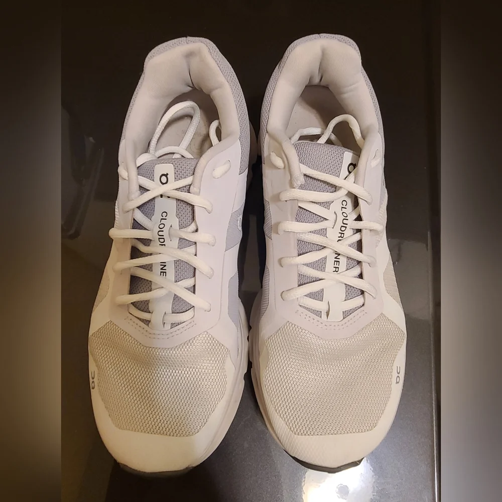 On Running White Sneakers - Picture 2 of 7